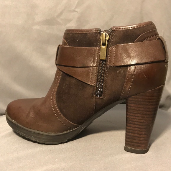 ‼️Last chance! Being donated! Clarks Lida Dallas Brown Leather Booties - Picture 4 of 10